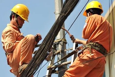 Năm đầu lãi đậm, EVN vẫn cắt thưởng Tết