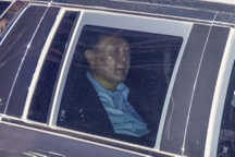 Tổng thống Hàn Quốc chính thức bị bắt giữ