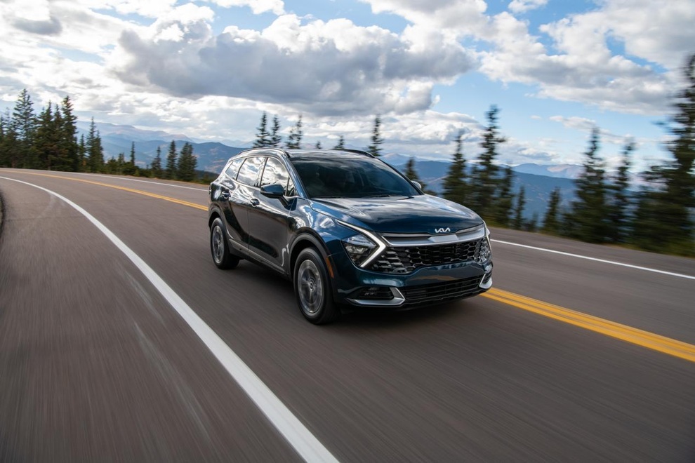 Chi tiết Kia Sportage Hybrid 2023: Uống xăng 6l/100 km, sắp về Việt Nam - 10 Chi tiết Kia Sportage Hybrid 2023: Uống xăng 6l/100 km, sắp về Việt Nam - 10