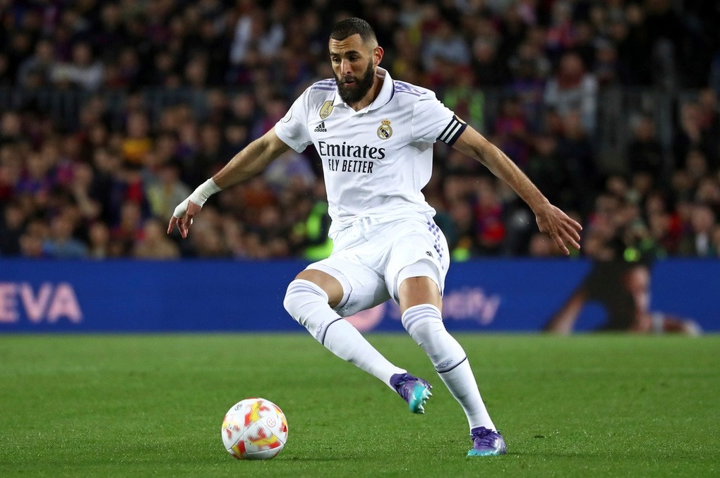 Benzema tái lập kỳ tích tồn tại 60 năm của huyền thoại Ferenc Puskas - 1 Benzema tái lập kỳ tích tồn tại 60 năm của huyền thoại Ferenc Puskas - 1