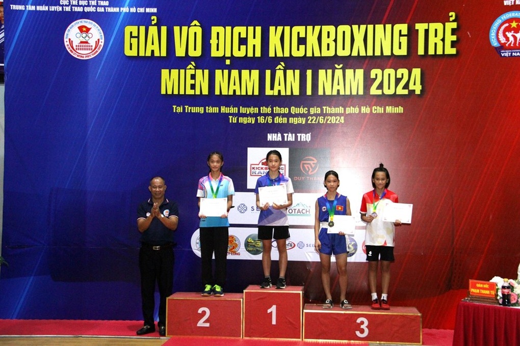 Nhiều tài năng lộ diện qua giải vô địch trẻ Kickboxing miền Nam - 1 Nhiều tài năng lộ diện qua giải vô địch trẻ Kickboxing miền Nam - 1