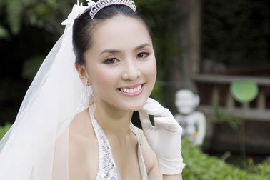 Á hậu Dương Trương Thiên Lý bất ngờ thành cổ đông lớn ngân hàng