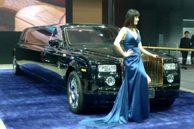 Xe Rolls-Royce Phantom dài 10m tái xuất