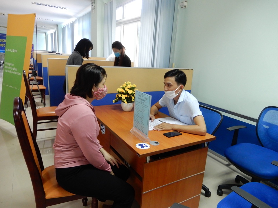 Đà Nẵng: Việc nhiều, người ít tại Phiên giao dịch việc làm tháng 9/2020 - 2 Đà Nẵng: Việc nhiều, người ít tại Phiên giao dịch việc làm tháng 9/2020 - 2