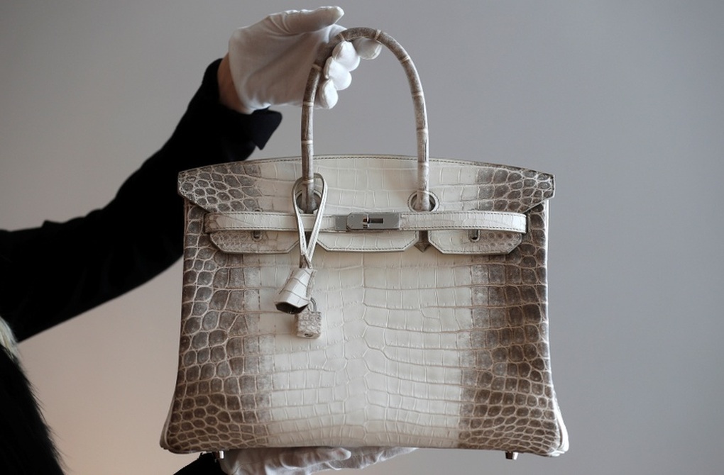 Xu hướng tăng giá của Chanel và những thương hiệu đình đám - 2 Xu hướng tăng giá của Chanel và những thương hiệu đình đám - 2