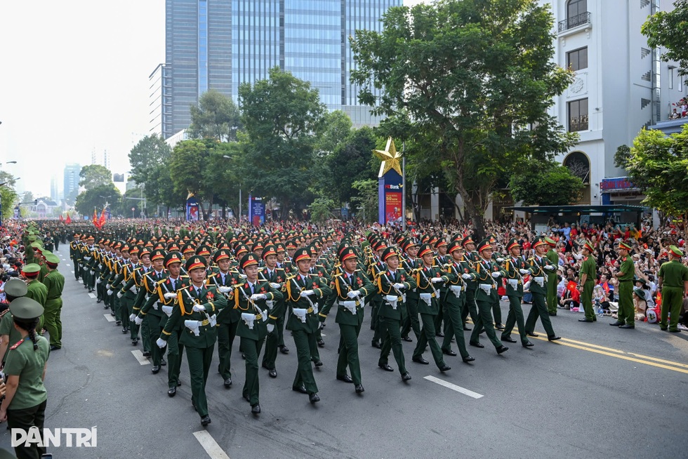 Tổng Bí thư: Khép lại quá khứ, tôn trọng khác biệt, hướng tới tương lai - 3 Tổng Bí thư: Khép lại quá khứ, tôn trọng khác biệt, hướng tới tương lai - 3