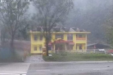 Huyện miền núi tại Thừa Thiên Huế ngổn ngang sau bão số 9