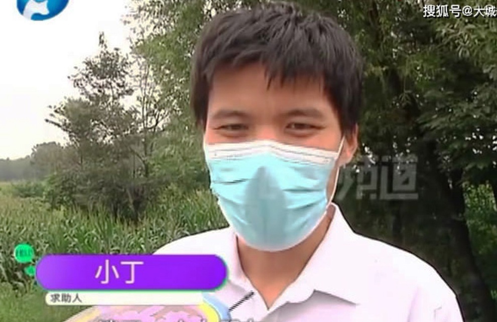 Đến nhà bố vợ tương lai, chàng trai phát hiện vợ sắp cưới đã lên chức bà ngoại - 1 Đến nhà bố vợ tương lai, chàng trai phát hiện vợ sắp cưới đã lên chức bà ngoại - 1