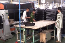 Nữ công nhân phóng hỏa đốt công ty lúc nửa đêm