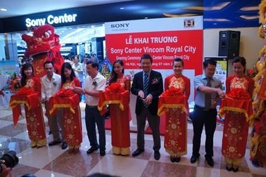 Đến Sony Center Vincom Royal City và đặt hàng Xperia Z Ultra với quà tặng hấp dẫn 