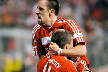 Chủ tịch Bayern: “Ribery thích thì cứ đến Real”