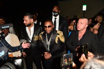 Mayweather tổ chức sinh nhật xa hoa, tặng cháu món quà 1 tỷ đồng