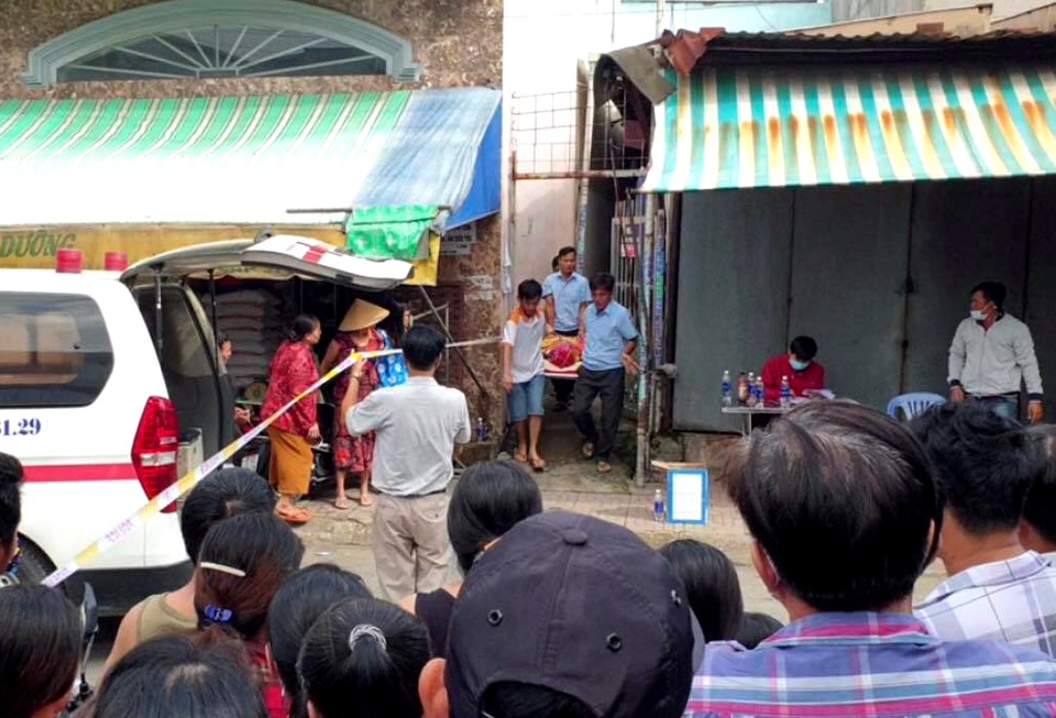 Nguời đàn ông tử vong khi đang quan hệ với bạn gái - 1 Nguời đàn ông tử vong khi đang quan hệ với bạn gái - 1
