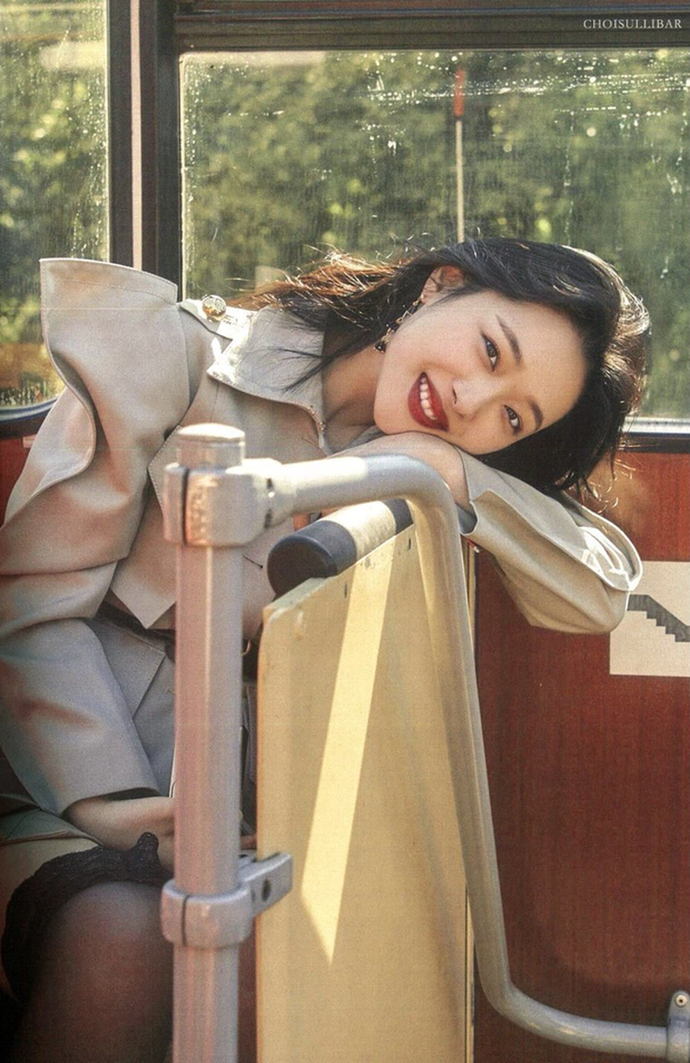 2 năm ngày mất của Sulli: Tưởng nhớ cố nghệ sĩ với bộ ảnh yêu bản thân - 5 2 năm ngày mất của Sulli: Tưởng nhớ cố nghệ sĩ với bộ ảnh yêu bản thân - 5