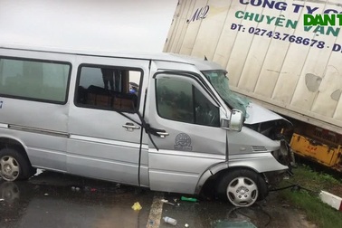 Tai nạn nghiêm trọng làm 2 người chết