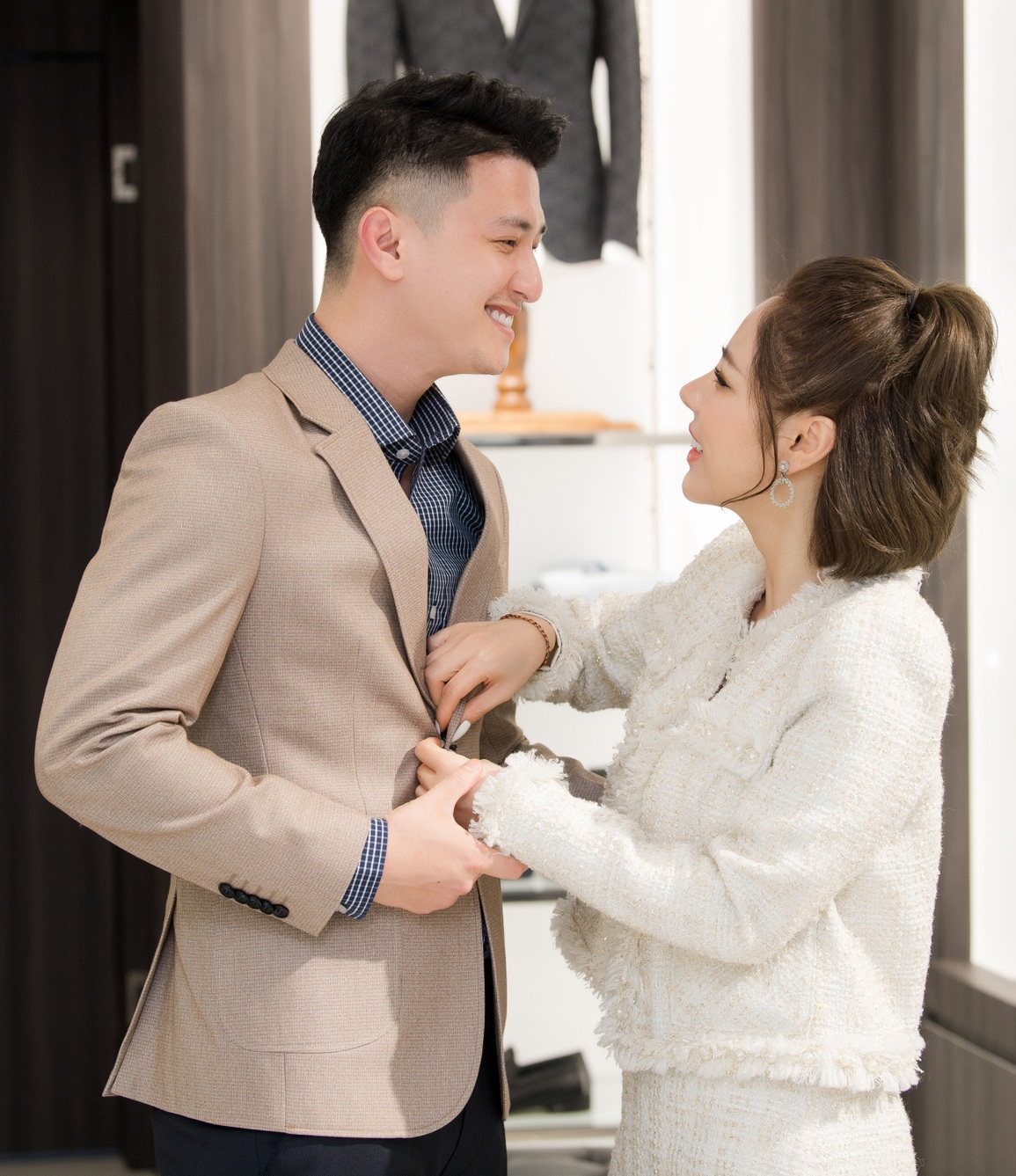 Huỳnh Anh và bạn gái MC hơn 6 tuổi lộ diện sau tin đồn rạn nứt - 7 Huỳnh Anh và bạn gái MC hơn 6 tuổi lộ diện sau tin đồn rạn nứt - 7