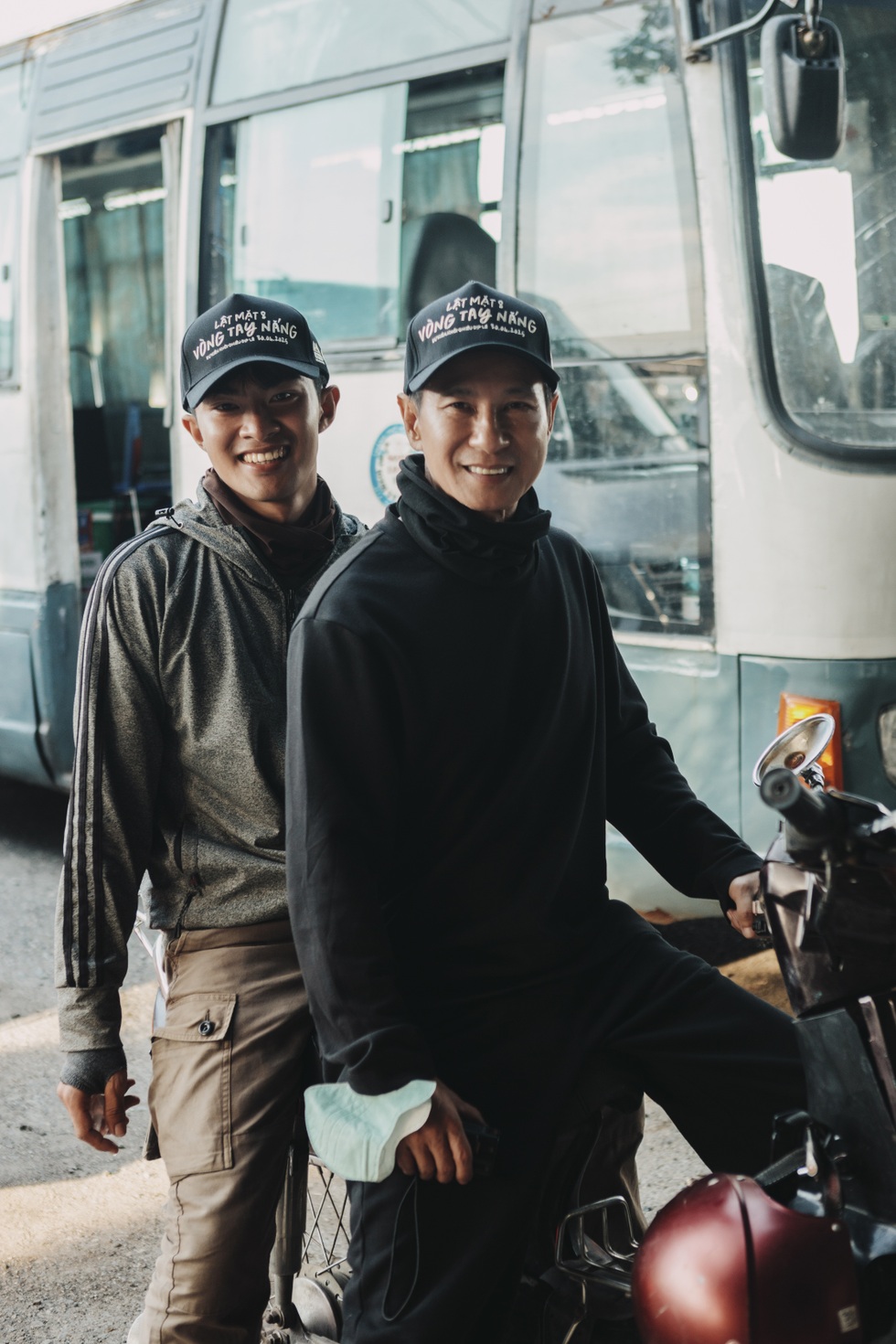 Chàng chăn vịt Lê Tuấn Khang gây sốt mạng, giờ ra sao khi gặp Lý Hải? - 1