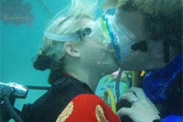 Đám cưới dưới biển Nha Trang