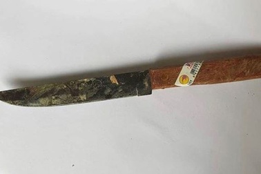 Mâu thuẫn chỗ đậu xe ô tô, dùng dao đâm chết đồng nghiệp