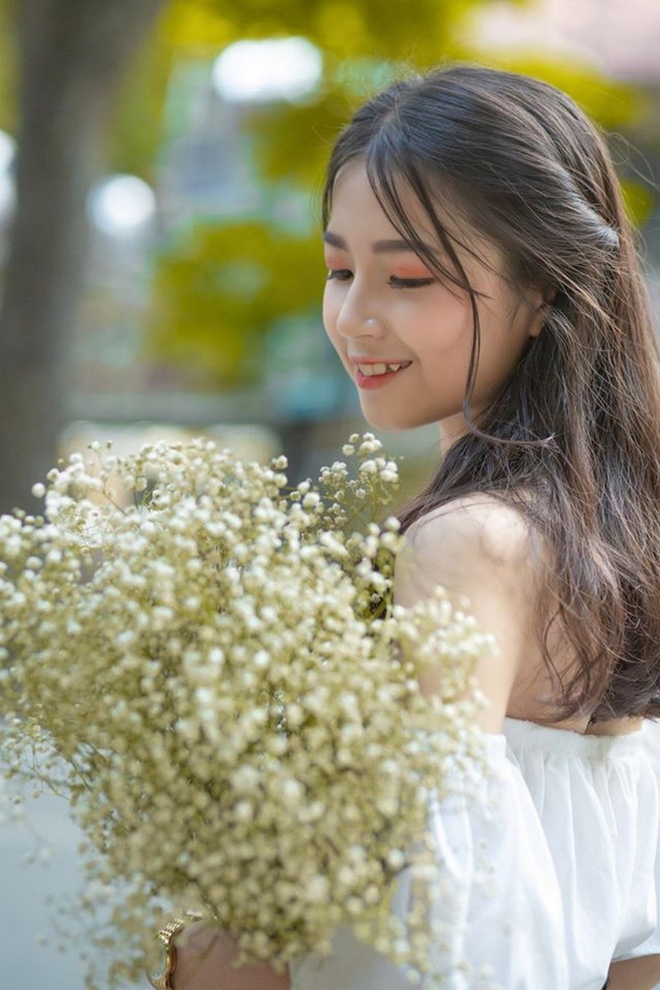 Nữ sinh Hà thành “gieo thương nhớ” với góc nghiêng xinh đẹp - 3 Nữ sinh Hà thành “gieo thương nhớ” với góc nghiêng xinh đẹp - 3