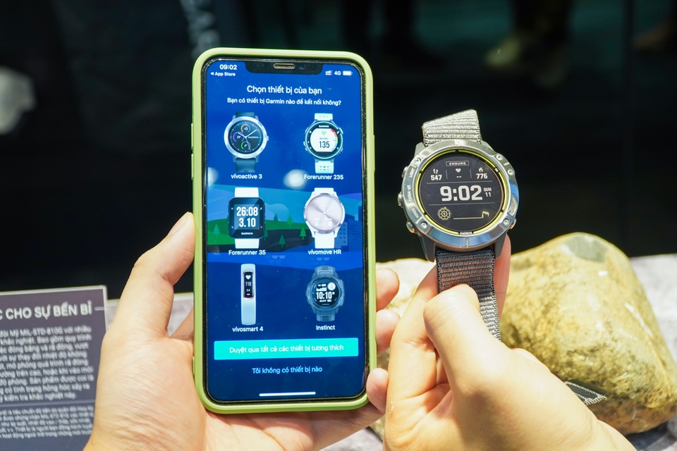 Smartwatch pin 65 ngày, giá 20 triệu đồng về Việt Nam - 8 Smartwatch pin 65 ngày, giá 20 triệu đồng về Việt Nam - 8