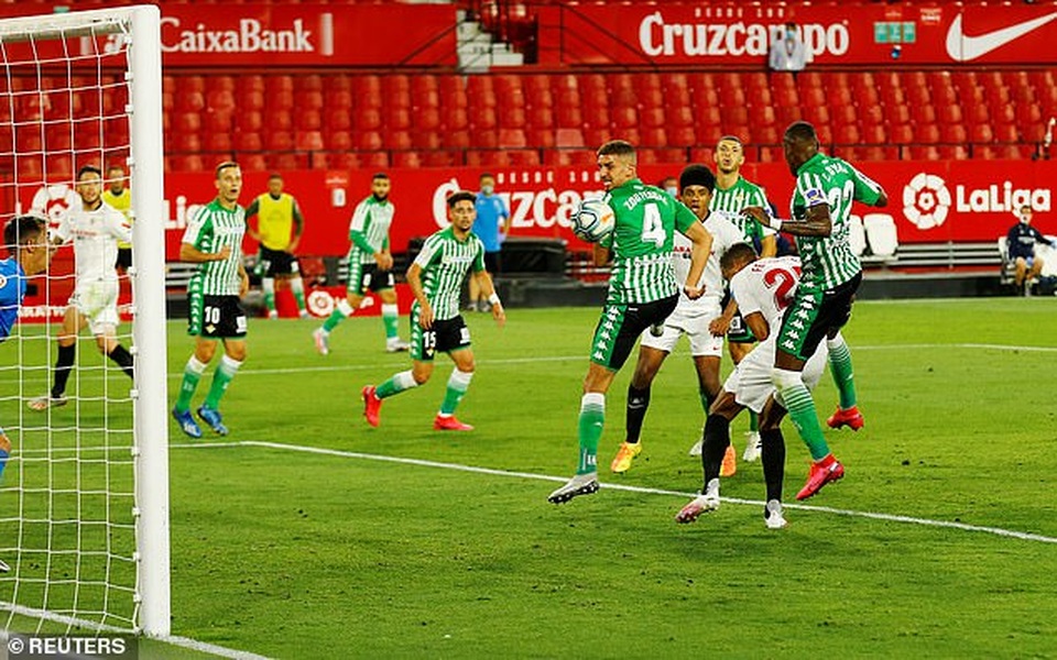 Sevilla thắng trận derby trong ngày La Liga trở lại - 6 Sevilla thắng trận derby trong ngày La Liga trở lại - 6