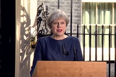 Thủ tướng Anh Theresa May bất ngờ kêu gọi bầu cử sớm