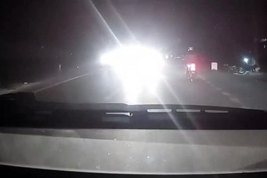 Suýt trả giá vì thói quen sử dụng đèn pha chiếu xa vô tội vạ