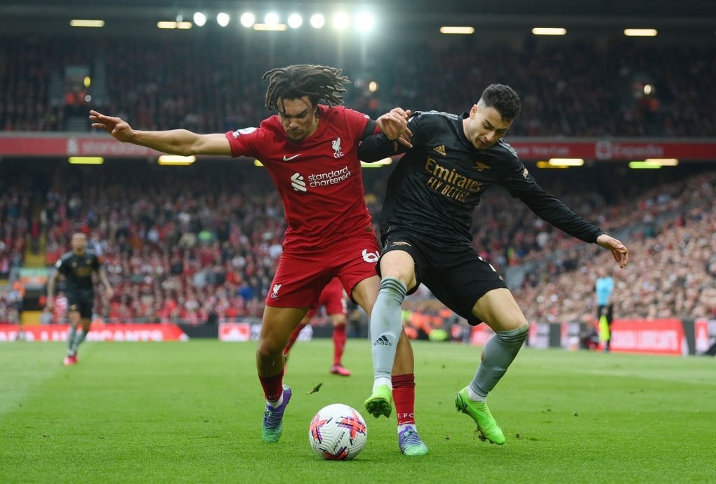 Dẫn trước 2 bàn, Arsenal vất vả cầm hòa Liverpool - 2 Dẫn trước 2 bàn, Arsenal vất vả cầm hòa Liverpool - 2