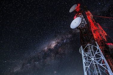 Rúng động vệ tinh quân sự Mỹ diễn tập ngoài không gian