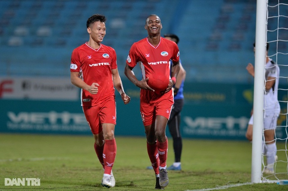 CLB TPHCM hụt hơi, Sài Gòn FC đua vô địch với CLB Hà Nội và Viettel - 4 CLB TPHCM hụt hơi, Sài Gòn FC đua vô địch với CLB Hà Nội và Viettel - 4