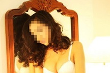 Sốc với thông tin Hoa hậu M.X làm “tú bà”