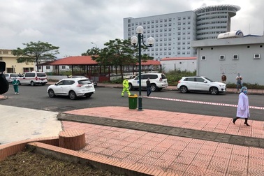 Đôi nam nữ về VN tổ chức cưới phải cách ly vì bay cùng ca mắc Covid-19