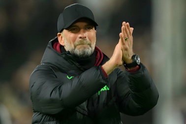 HLV Klopp bất ngờ thông báo chia tay Liverpool