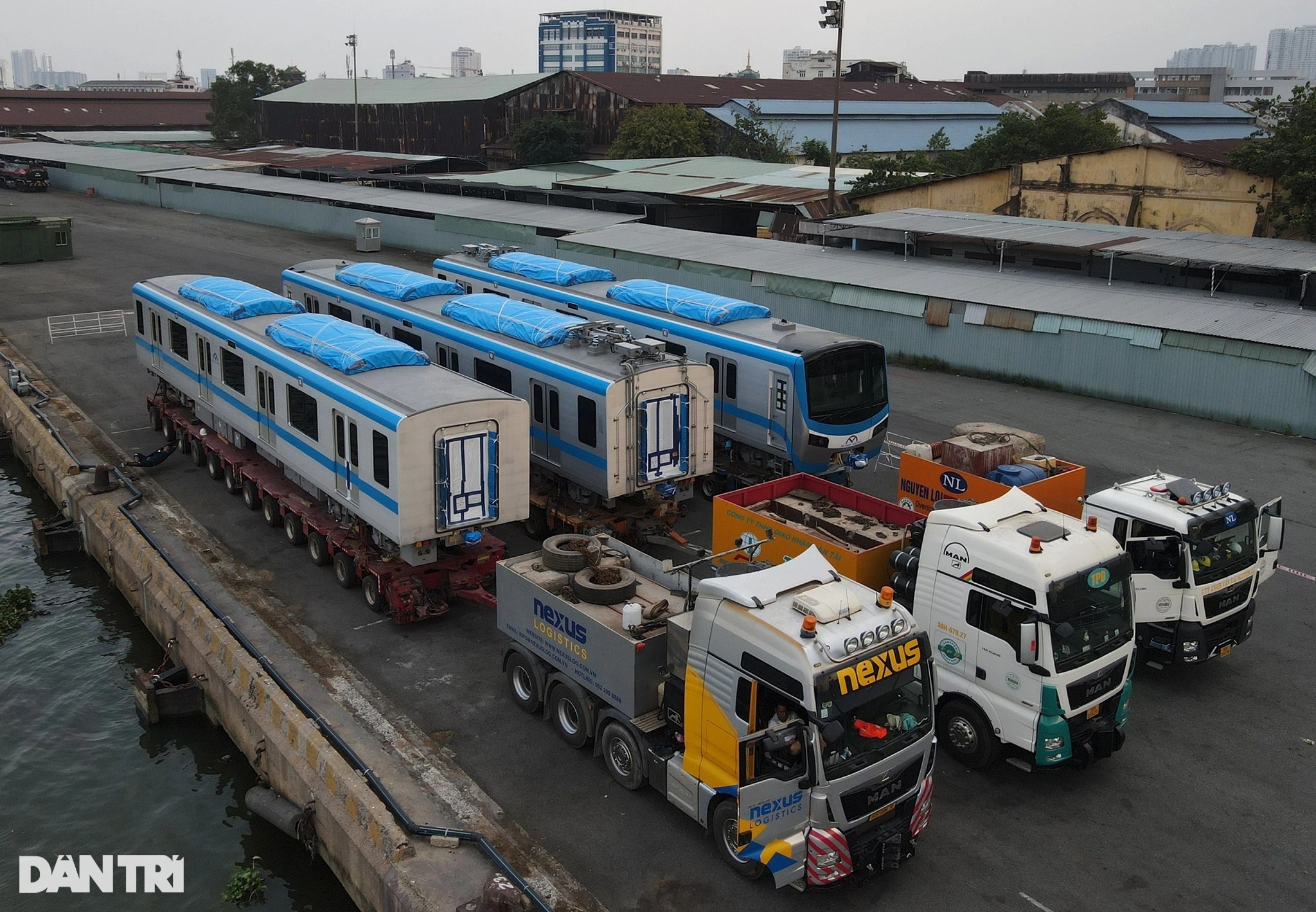 Cận cảnh 6 toa tàu Metro Số 1 cập cảng Khánh Hội ở TPHCM - 7 Cận cảnh 6 toa tàu Metro Số 1 cập cảng Khánh Hội ở TPHCM - 7