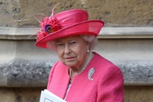 Nữ hoàng Anh lần đầu nằm viện sau nhiều năm