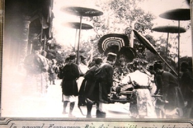 Nghi lễ cung đình Huế xưa và những hình ảnh chưa từng tiết lộ