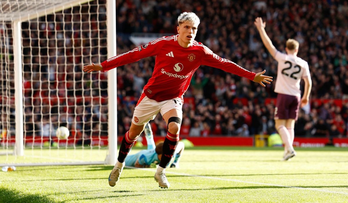 Garnacho, Hojlund giúp Man Utd ngược dòng thắng Brentford - 1