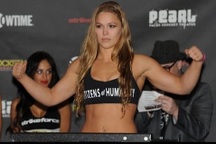 Những nữ vận động viên xinh đẹp đã "lột xác" thành ngôi sao điện ảnh