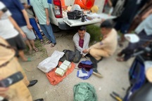 CSGT bắt tại trận đối tượng đi xe máy vận chuyển 18 bánh heroin