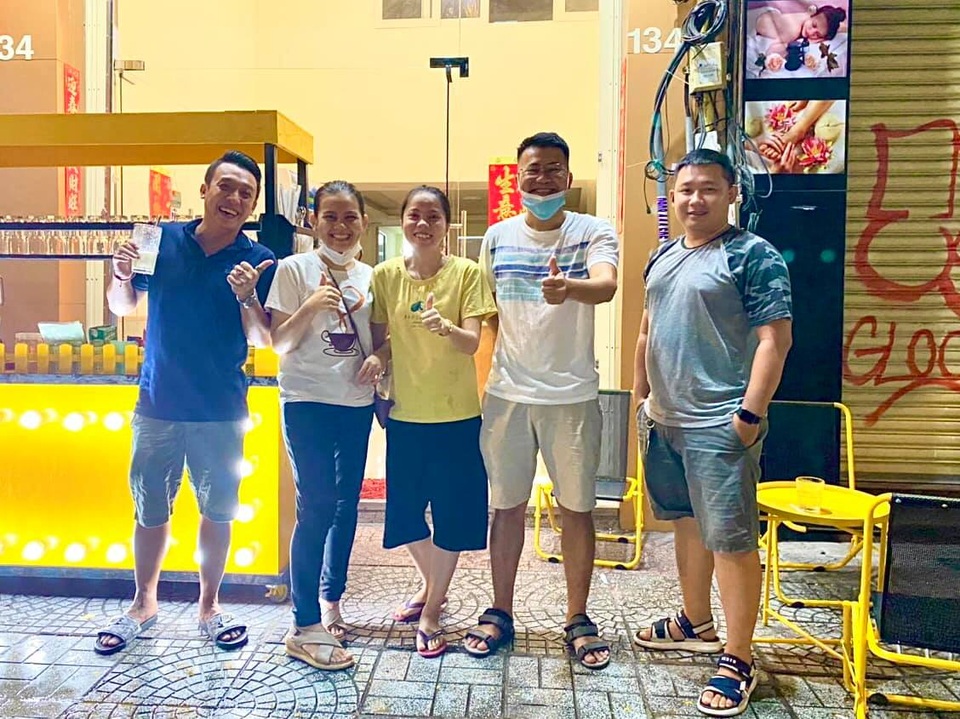 Khốn khổ vì dịch: HDV du lịch phải chạy bàn, mở quán nước mưu sinh - 2 Khốn khổ vì dịch: HDV du lịch phải chạy bàn, mở quán nước mưu sinh - 2