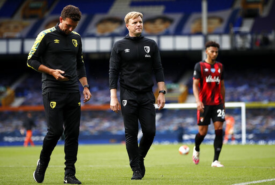 Nỗi buồn “thấu tim gan” của những đội xuống hạng ở Premier League - 15 Nỗi buồn “thấu tim gan” của những đội xuống hạng ở Premier League - 15