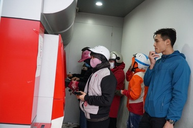 Chi trả an sinh xã hội qua hệ thống ngân hàng vượt chỉ tiêu được giao