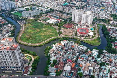 TPHCM cưỡng chế nếu Đại học Văn Lang không giao đất cải tạo rạch Xuyên Tâm