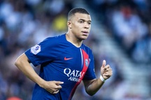 Mbappe chơi tất tay, chấp nhận ngồi dự bị cả mùa để đấu với PSG