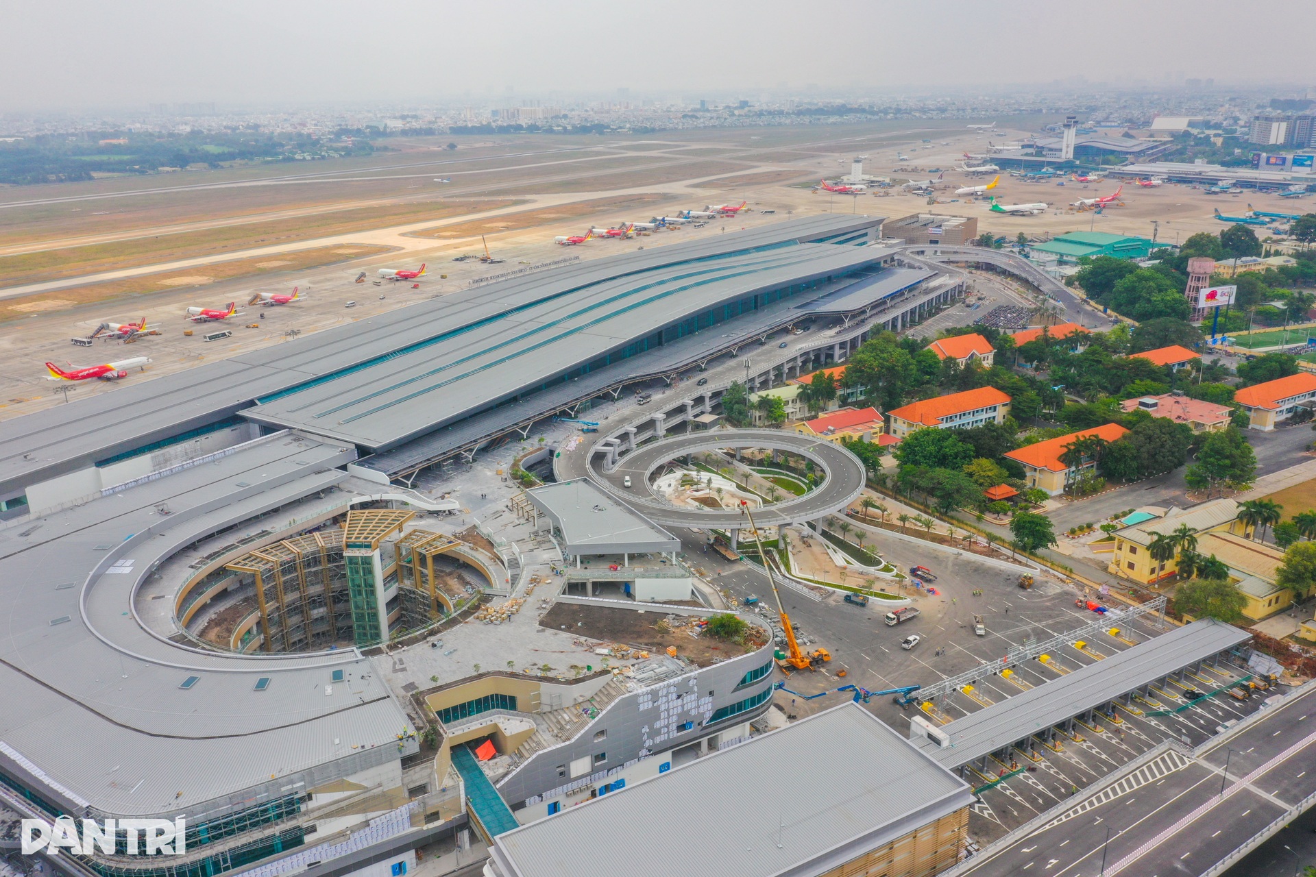 Cận cảnh nhà ga T3 sân bay Tân Sơn Nhất trước ngày vận hành - 1 Cận cảnh nhà ga T3 sân bay Tân Sơn Nhất trước ngày vận hành - 1