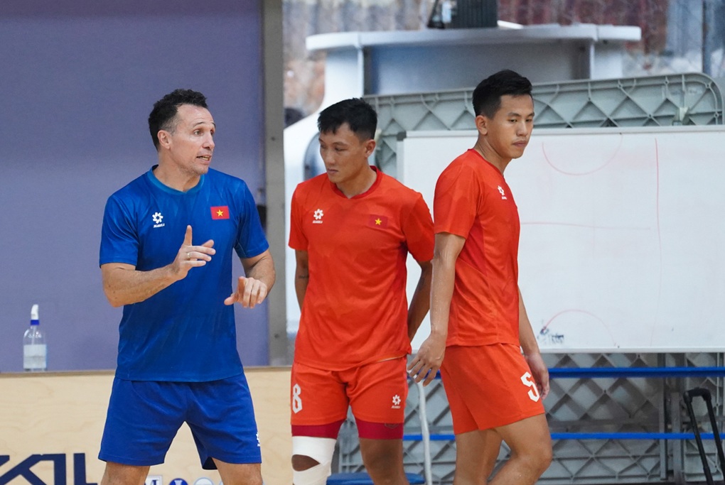 HLV Diego Giustozzi: “Mỗi trận đấu tại SEA Games 33 đều là chung kết” - 1