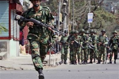 Lính biên phòng nổ súng, chiếm trung tâm mua sắm ở thủ đô