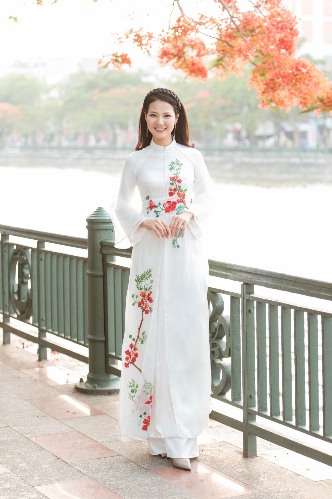 Hoa hậu Trần Thị Quỳnh tái xuất sau thời gian dài vắng bóng - 3 Hoa hậu Trần Thị Quỳnh tái xuất sau thời gian dài vắng bóng - 3