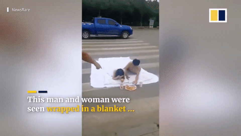 ezgif.com-video-to-gif (12).gif ezgif.com-video-to-gif (12).gif